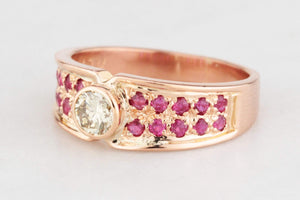 VINTAGE .50ct CHAMPAGNE DIAMOND & RUBY RING 18ct GOLD