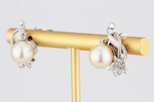 VINTAGE c1940’s RETRO DIAMOND & PEARL EARRINGS IN 14ct GOLD