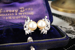 VINTAGE c1940’s RETRO DIAMOND & PEARL EARRINGS IN 14ct GOLD