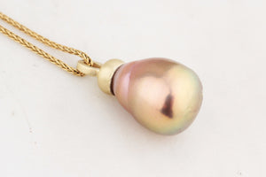 BESPOKE PEACOCK BAROQUE PEARL PENDANT 14ct GOLD
