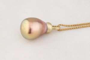 BESPOKE PEACOCK BAROQUE PEARL PENDANT 14ct GOLD