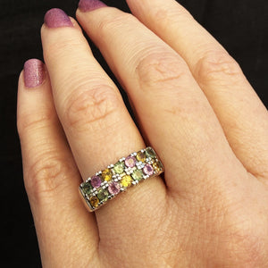 VINTAGE MULTI-HUED SAPPHIRE RING 9ct GOLD