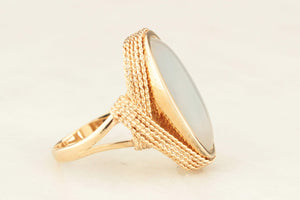 VINTAGE MID CENTURY c1960 CHALCEDONY RING 18ct GOLD
