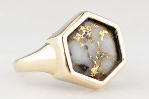 VINTAGE 1970’S GOLD IN QUARTZ RING 9ct GOLD