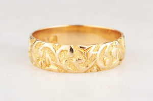 ANTIQUE EDWARDIAN ETCHED 6.17mm BAND 18ct GOLD