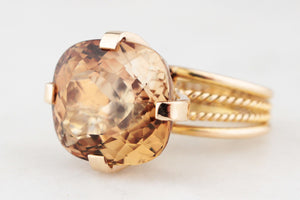 VINTAGE 17ct IMPERIAL TOPAZ COCKTAIL RING 14ct GOLD
