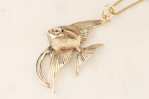 VINTAGE RUBY ANGEL FISH PENDANT 9ct GOLD
