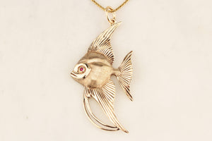 VINTAGE RUBY ANGEL FISH PENDANT 9ct GOLD