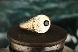 BESPOKE TEAL SAPPHIRE ETCHED SIGNET RING 9CT GOLD