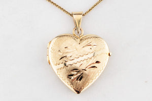 VINTAGE ETCHED HEART LOCKET 9ct GOLD