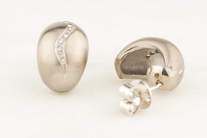 VINTAGE DOME DIAMOND EARRINGS 18ct WHITE GOLD