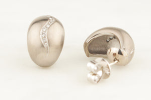 VINTAGE DOME DIAMOND EARRINGS 18ct WHITE GOLD