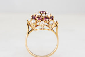 MID-CENTURY RUBY & PEARL RING 9CT GOLD