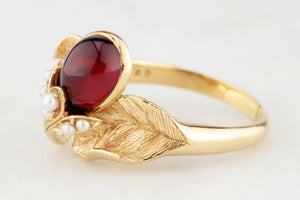 VINTAGE c1930 GARNET & SEED PEARL RING 18ct GOLD