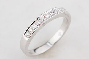 VINTAGE DIAMOND HALF-HOOP RING 9ct GOLD
