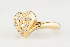 VINTAGE DIAMOND HEART RING 18ct YELLOW GOLD