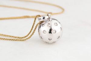 MODERN 1ct DIAMOND SET PENDANT 18ct WHITE GOLD