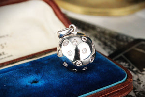 MODERN 1ct DIAMOND SET PENDANT 18ct WHITE GOLD