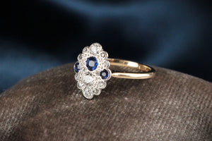 ANTIQUE c1920 ART DECO SAPPHIRE & DIAMOND RING IN 18ct GOLD & PLATINUM