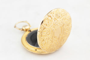ANTIQUE LATE VICTORIAN ENGRAVED PHOTO LOCKET 15ct GOLD