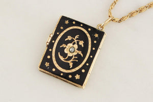 ANTIQUE VICTORIAN ENAMEL & SEED PEARL MOURNING LOCKET 9ct YELLOW GOLD