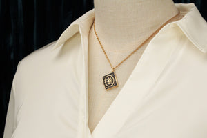 ANTIQUE VICTORIAN ENAMEL & SEED PEARL MOURNING LOCKET 9ct YELLOW GOLD