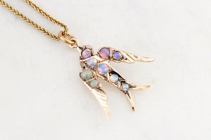 ANTIQUE AUSTRALIAN OPAL DOVE PENDANT BY WILLIS & CO 9ct GOLD