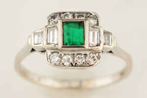 ART DECO c1930 EMERALD & DIAMOND RING 18ct WHITE GOLD