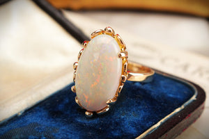 VINTAGE c1960/70 SOLID OPAL RING 9ct GOLD