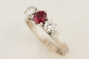 VINTAGE LATE ART DECO c1940 DIAMOND & RUBY RING 18ct WHITE GOLD