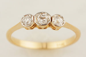 ANTIQUE EDWARDIAN c1910 DIAMOND TRILOGY RING 18ct YELLOW GOLD