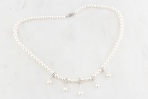MODERN PEARL & DIAMOND NECKLACE 14ct WHITE GOLD