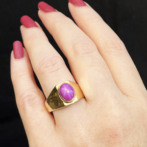 MID-CENTURY STAR RUBY RING 9ct GOLD