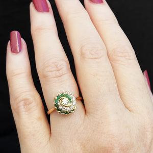 VINTAGE EMERALD & DIAMOND RING 18ct GOLD