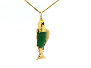 VINTAGE AVENTURINE QUARTZ FISH PENDANT 14CT GOLD