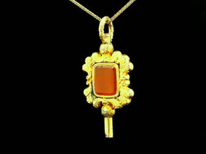 GEORGIAN c1820 GILT CARNELIAN WATCH WINDER