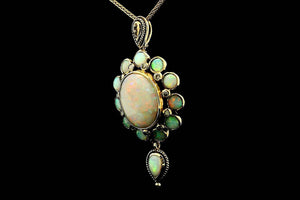 VINTAGE SOLID OPAL & DIAMOND PENDANT 9ct GOLD