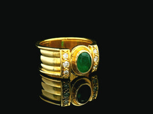 VINTAGE EMERALD & DIAMOND RING 18ct GOLD