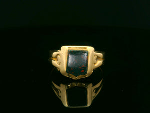 ANTIQUE VICTORIAN BLOODSTONE SHIELD SIGNET RING 18ct YELLOW GOLD