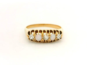 EDWARDIAN OPAL & DIAMOND RING 18CT GOLD