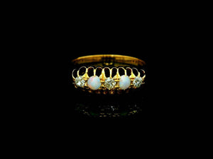 EDWARDIAN OPAL & DIAMOND RING 18CT GOLD
