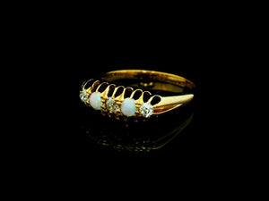 EDWARDIAN OPAL & DIAMOND RING 18CT GOLD