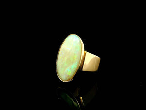 VINTAGE MID CENTURY SOLID OPAL RING 9ct GOLD