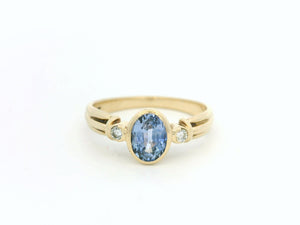 VINTAGE CEYLON SAPPHIRE & DIAMOND RING 9ct GOLD