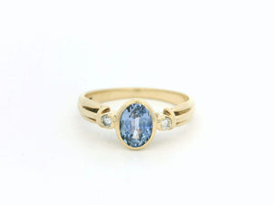 VINTAGE CEYLON SAPPHIRE & DIAMOND RING 9ct GOLD