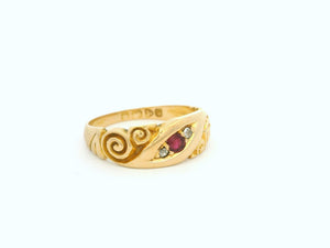 ANTIQUE RUBY & DIAMOND RING 18ct GOLD