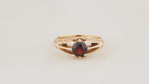RETRO 1979 GARNET RING 9ct GOLD
