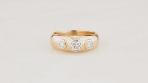 RETRO DIAMOND TRILOGY RING 18ct GOLD