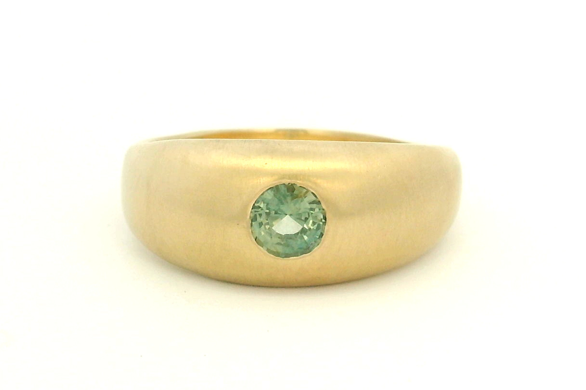 R&amp;V BESPOKE FLUSH SET SAPPHIRE RING 9ct GOLD