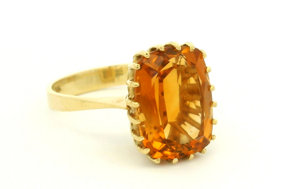 VINTAGE MID CENTURY c1960 CITRINE COCKTAIL RING 18ct GOLD